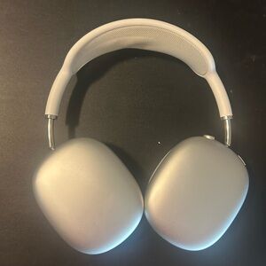 AirPods Max! (White)